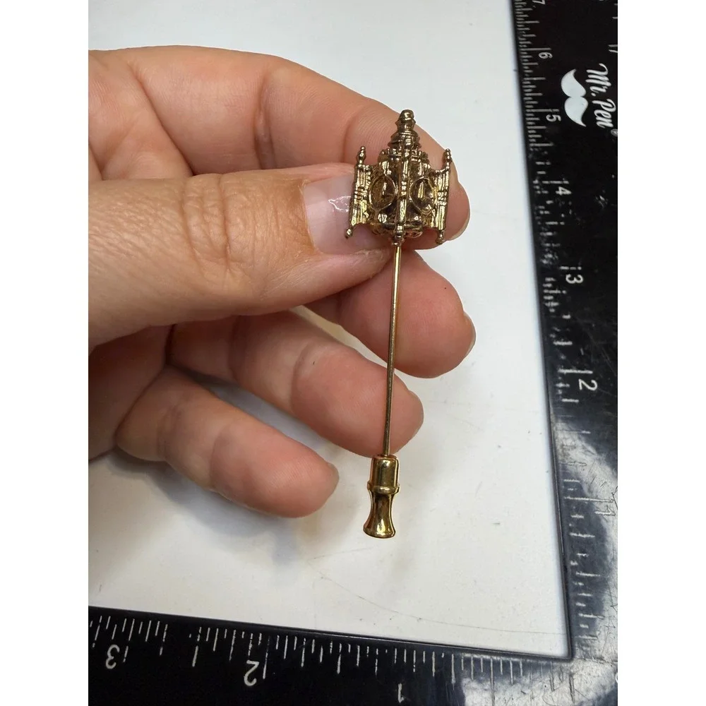 Gold Tone Ornate Clock Tower Cathedral Stick Pin Architectural Lapel Hat Pin